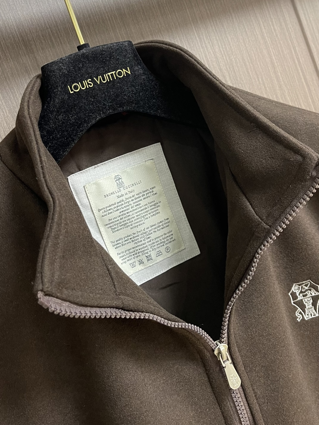 BrunelloCucinelli布鲁内洛·库奇内利 BC 长袖立领夹克外套，臻选高端弹力纯棉棉面料，手