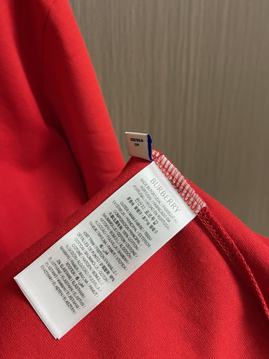 Burberry 2026SS早春新款战马印花圆领短袖T恤，客供高支弹力面料，平整匀称的针轻薄清爽，柔软