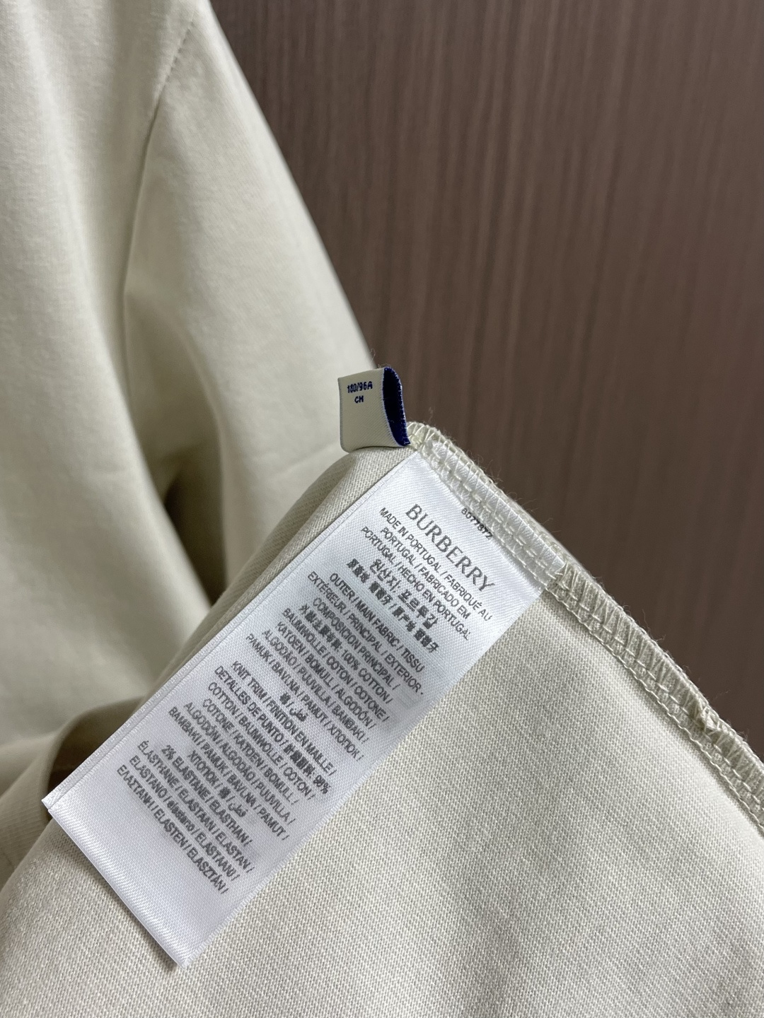 Burberry 2026SS早春新款战马印花圆领短袖T恤，客供高支弹力面料，平整匀称的针轻薄清爽，柔软