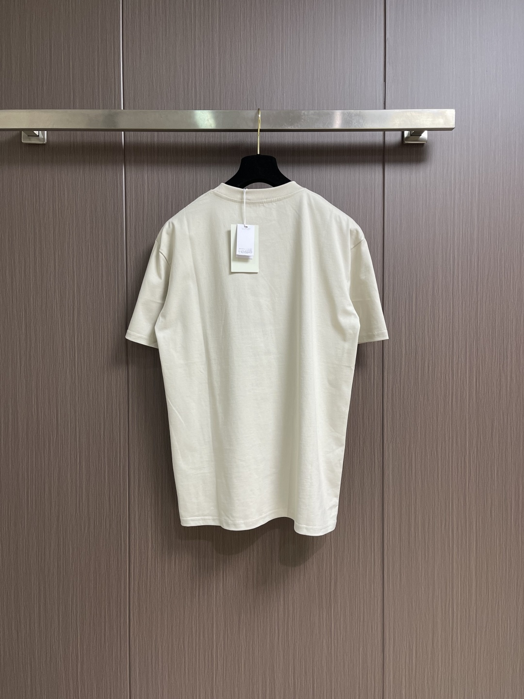 Burberry 2026SS早春新款战马印花圆领短袖T恤，客供高支弹力面料，平整匀称的针轻薄清爽，柔软