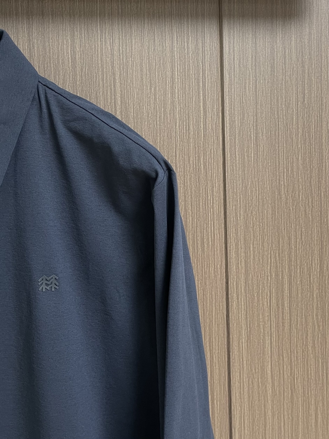 kolonsPort 科隆 2026ss早春新品Polo打底衫， 细腻舒适 穿着非常轻便不易起皱。多重重