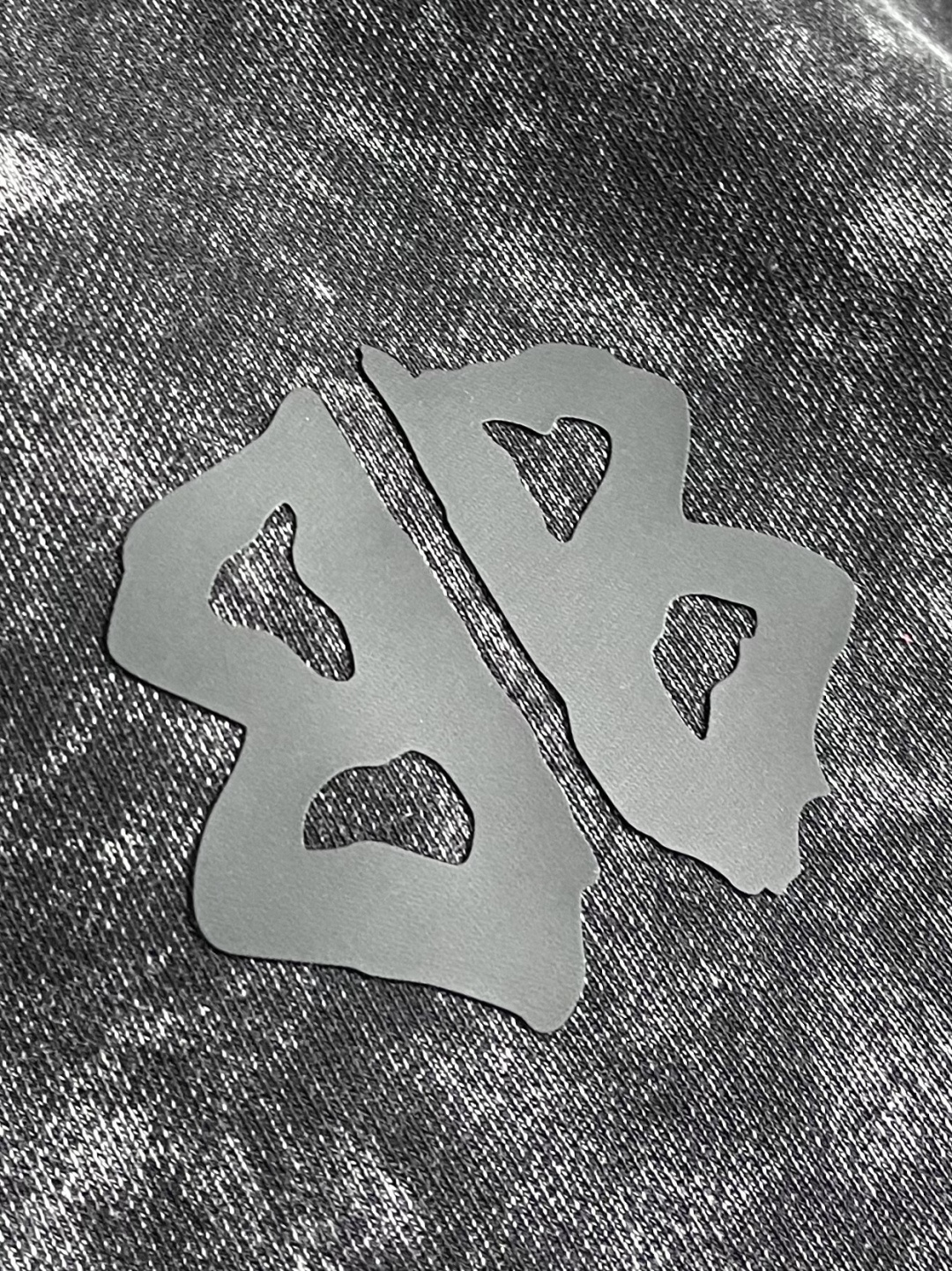 Balenciaga 2026SS早春新款洗水重工复古圆领长袖卫衣，男女同款，这款洗水卫衣选用柔软的棉质