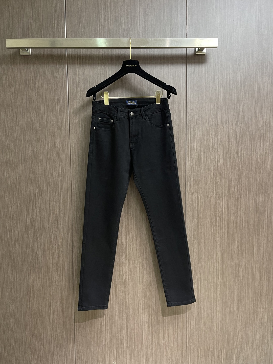 NO:683174,RALPH LAUREN Men's casual jeans, 2026SS early autumn new style, perfectly hemmed inside, customized original hardware, exquisite leather tag on the back, imported denim fabrics supplied by customers, wide version, versatile upper body. Sizes 28-40 None 35 37 39,,loro piana,jeans,19860909RALPH LAUREN 拉夫劳伦 男士休闲牛仔裤,2026SS早秋新款,内里完美包边,定制原版五金,背面精美皮牌,客供进口牛仔面料,版型挺阔 上身百搭.尺码28-40 无35 37 39,,loro piana,jeans,,Men's clothing