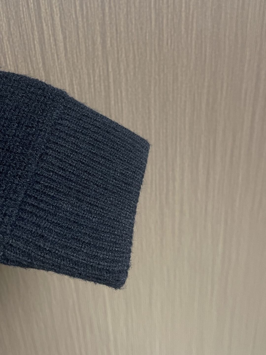 lP🆕 LoroPiana 诺悠翩雅 2025FW男士秋冬羊毛混纺拉链连帽针织毛衣，帽子可以拆卸 上身修