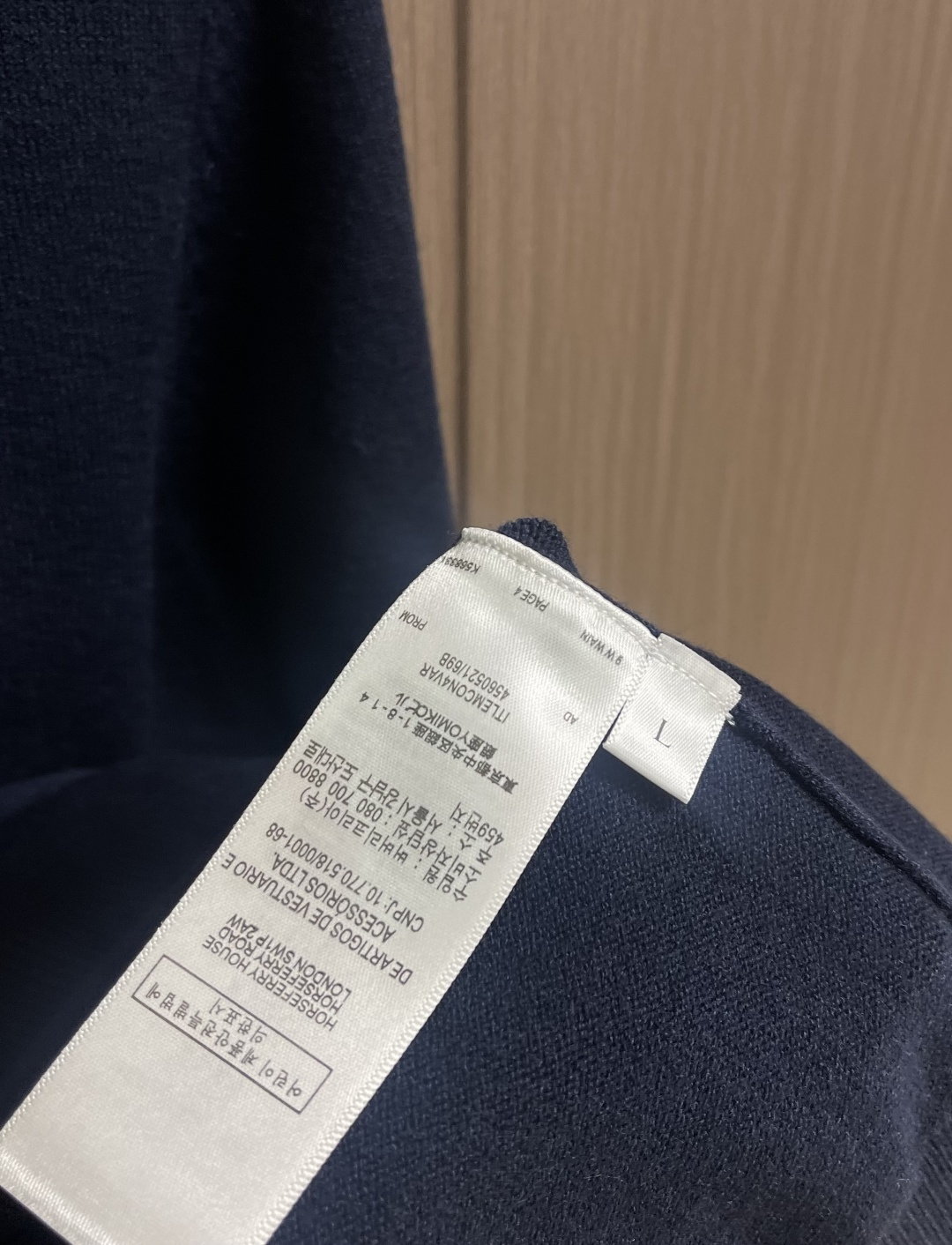 GUCCI 2025ss秋冬新款针织圆领毛衣，手感细腻柔软，可直接与肌肤接触，让暖心的纱线变化出细腻的质