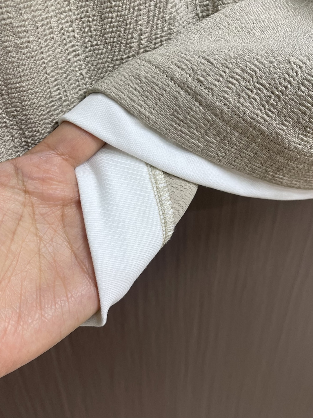 BV 2025ss秋冬新款长袖假两件POLO衫 高品质意大利进口精梳棉面料，高密度高克重，时尚百搭，帅气