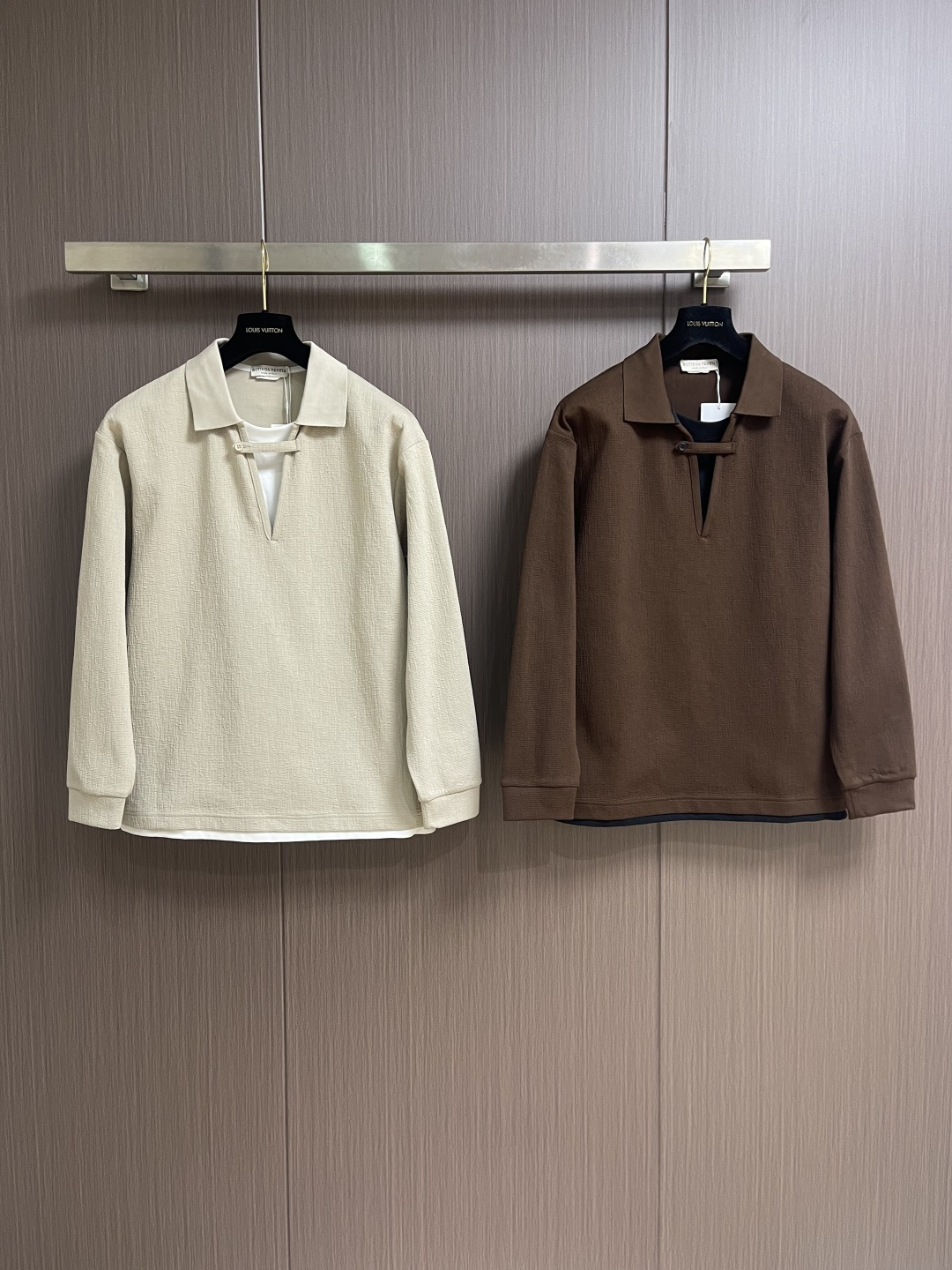 BV 2025ss秋冬新款长袖假两件POLO衫 高品质意大利进口精梳棉面料，高密度高克重，时尚百搭，帅气