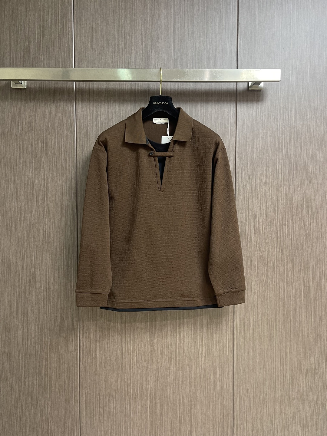 BV 2025ss秋冬新款长袖假两件POLO衫 高品质意大利进口精梳棉面料，高密度高克重，时尚百搭，帅气