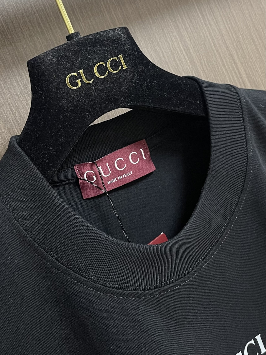 Gucci 2026ss 赛道滑雪缀饰印花圆领短袖T恤，严控logo标识大小，甄选240g双纱纯棉面料，