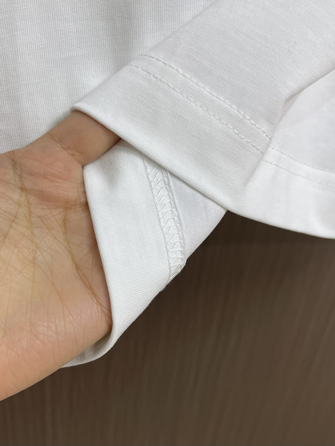 Gucci 2026ss 赛道滑雪缀饰印花圆领短袖T恤，严控logo标识大小，甄选240g双纱纯棉面料，