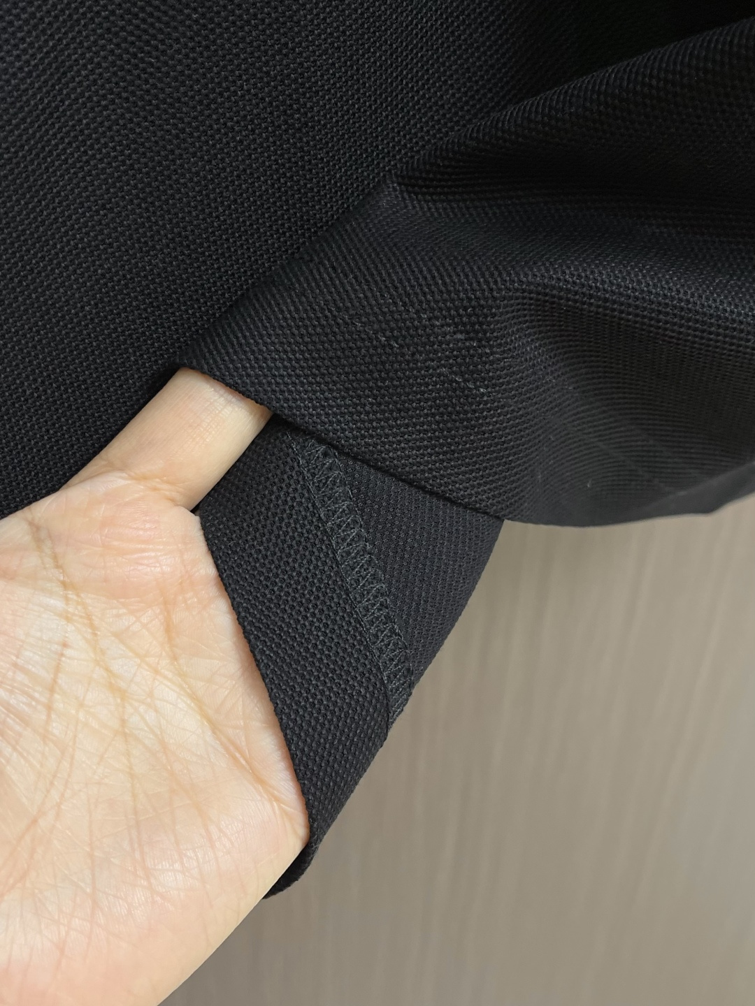 Burberry 2026SS早春新款战马格纹徽章短袖Polo马球衫，男女上衣，棉质 Polo衫，呈现常