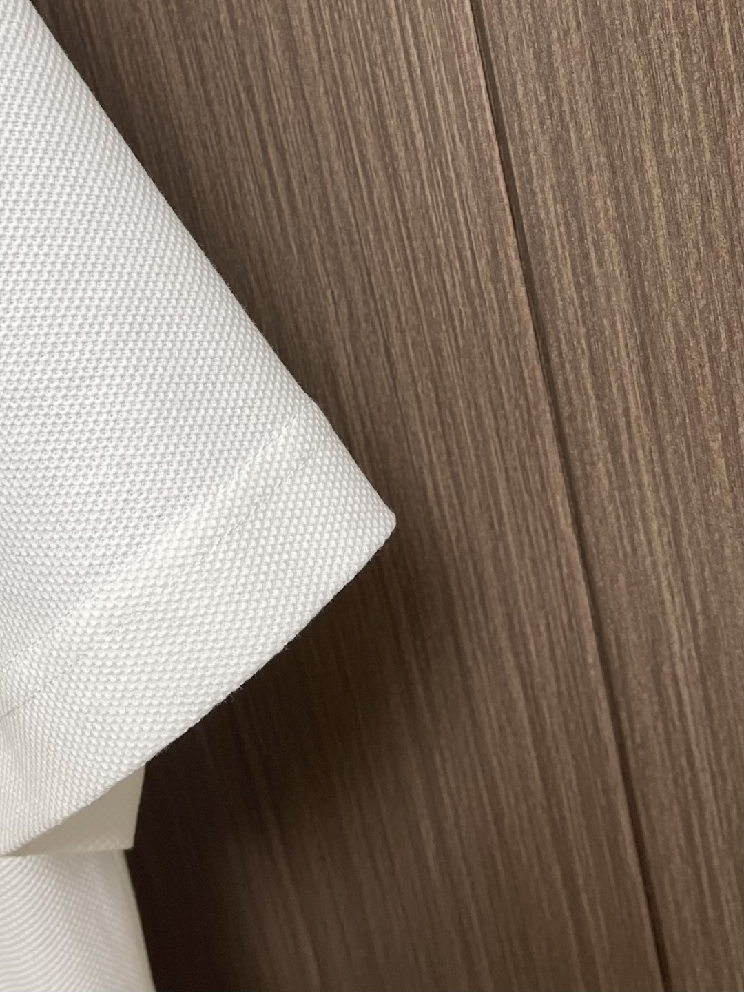 Burberry 2026SS早春新款战马格纹徽章短袖Polo马球衫，男女上衣，棉质 Polo衫，呈现常