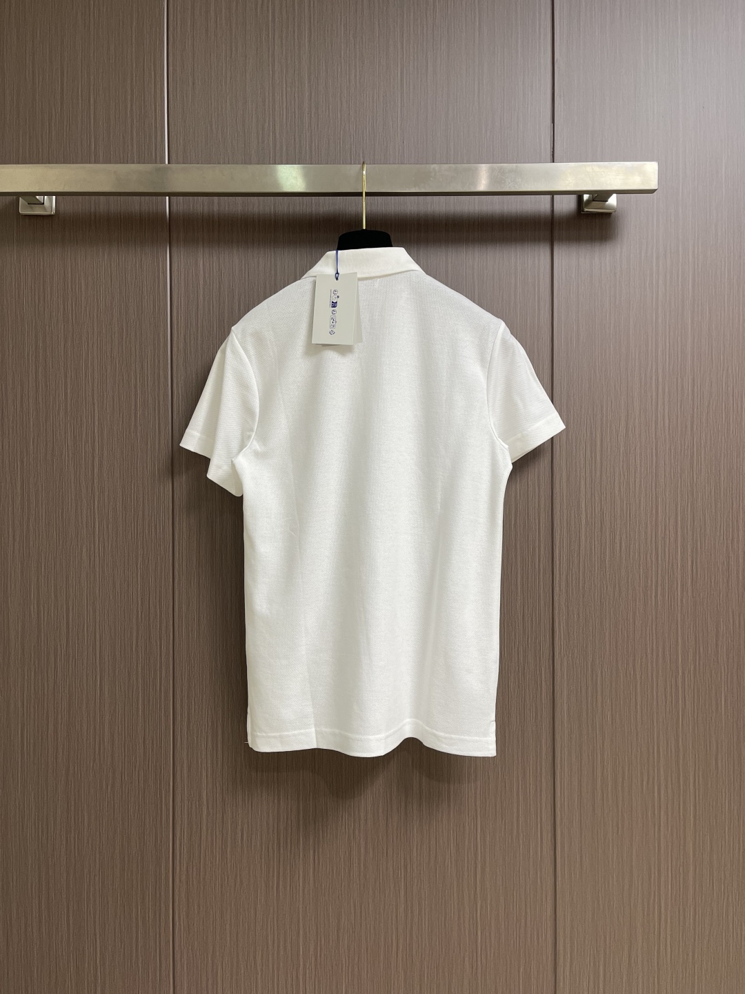 Burberry 2026SS早春新款战马格纹徽章短袖Polo马球衫，男女上衣，棉质 Polo衫，呈现常