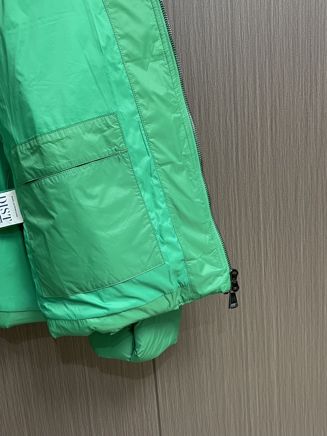 Moncler 2025Fw CistoPher Raxxy 联名3D绗缝拉链羽服，采用新国标90白鸭绒