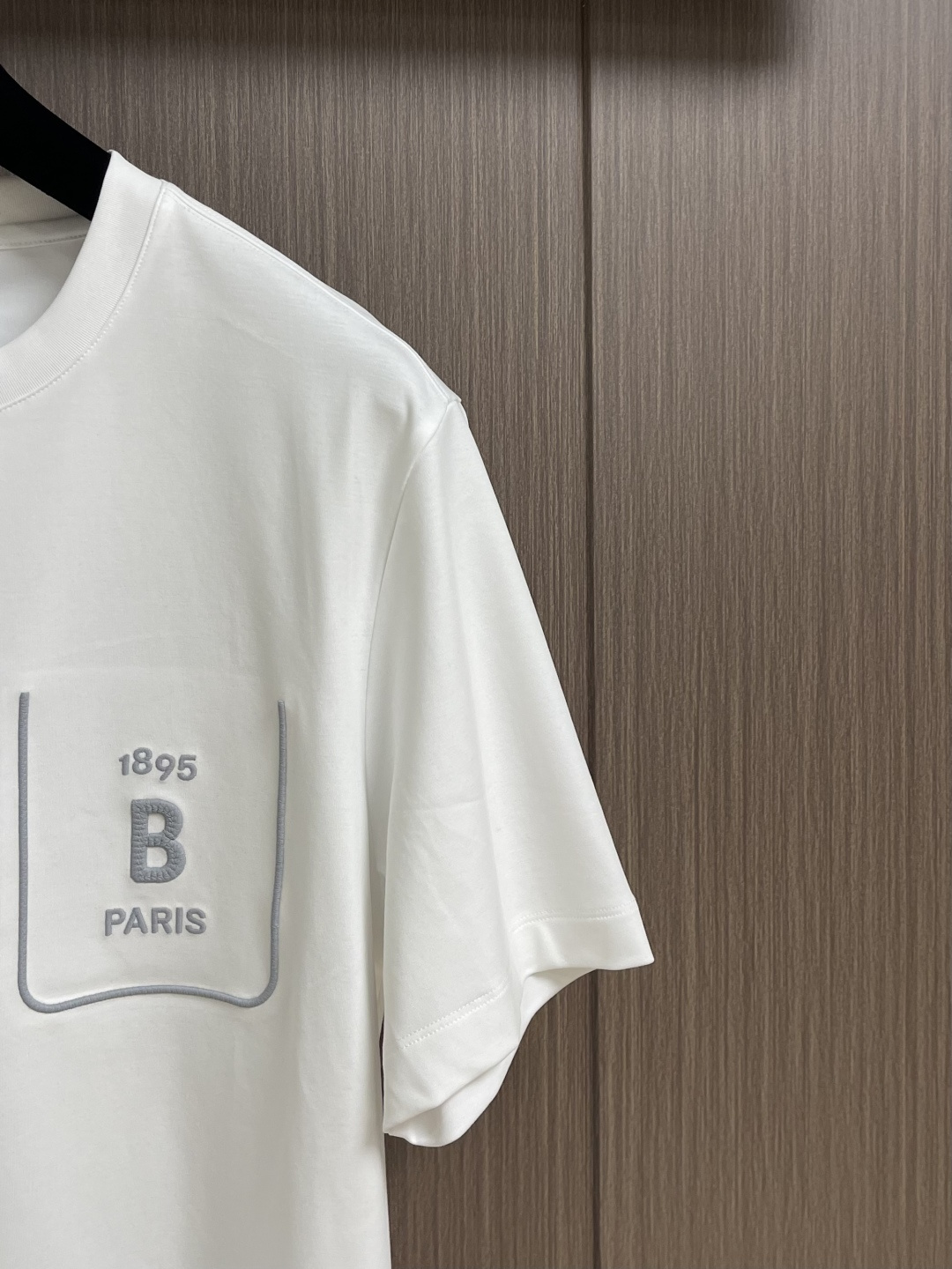 Berluti 布鲁提 2026SS夏季短袖圆领T恤打底衫，胸前简约logo设计，简约大气时尚百搭，手感