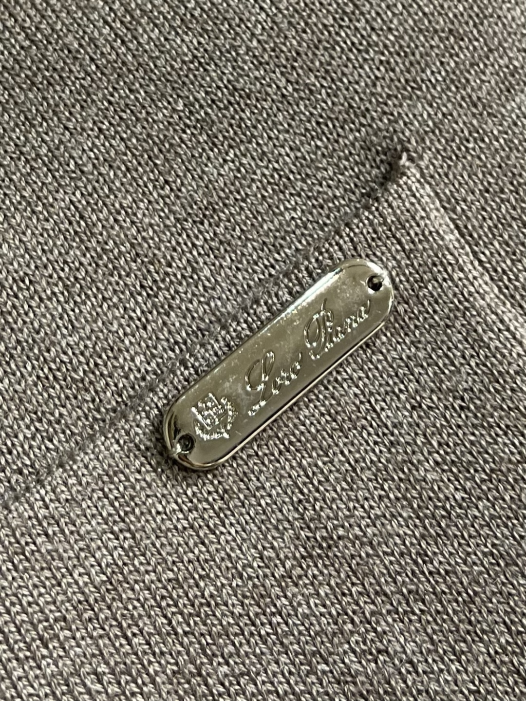 lp🆕 LoroPiana 新款老钱风休闲针织毛衣开衫，触感柔软亲肤，视觉上很精致、有质感、高贵，非常简