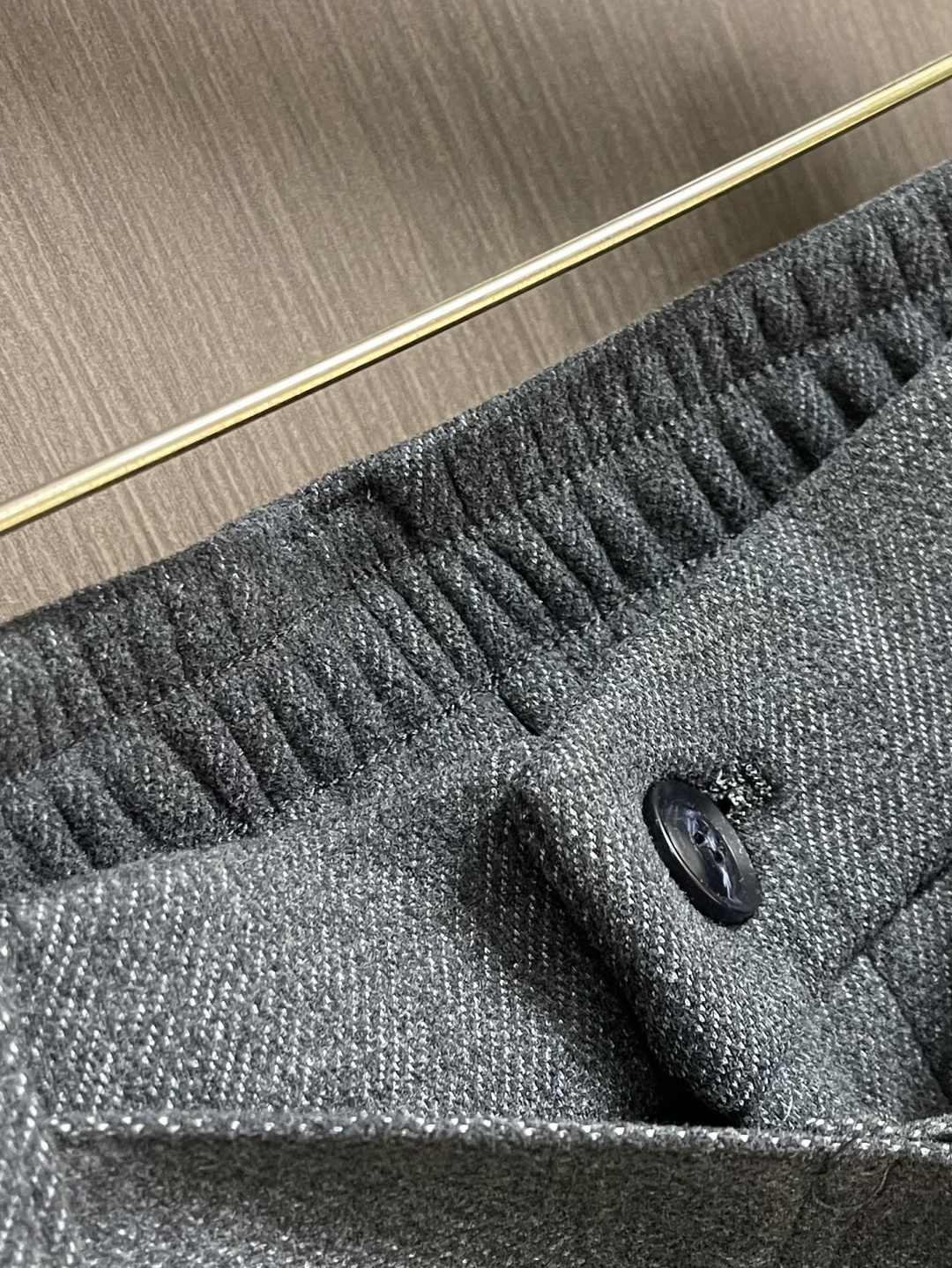 Valentino华伦天奴 腰带绵羊毛高克重加绒阔腿裤，老钱风秋冬质感担当 休闲裤 宽松裤子，这款腰带阔