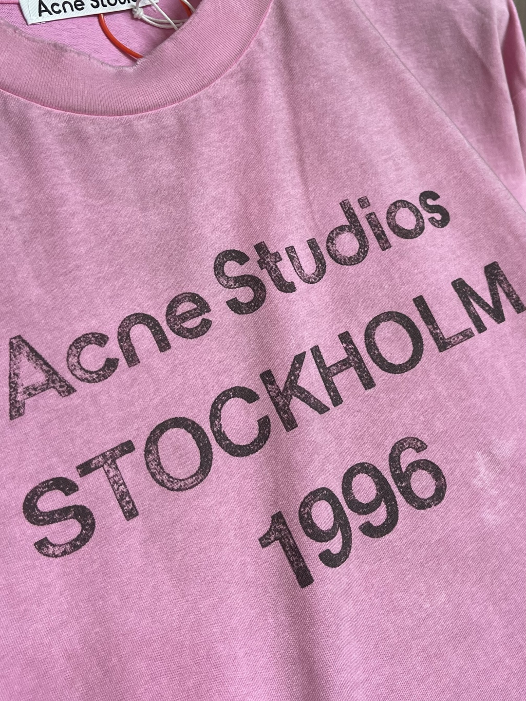 Acne Studios 喷绘做旧徽标短袖T恤，定制云绒爽滑雪感棉 垂感爽滑 细腻透气 一抹云石灰白随性