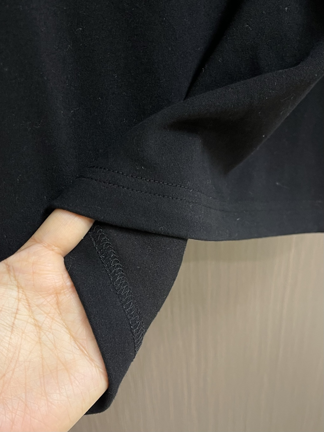 ✅🌾售后 Hermes Paris骏马皮革短袖T恤，定制双面云绒精梳棉，将马的力量与H的优雅熔铸为可穿戴