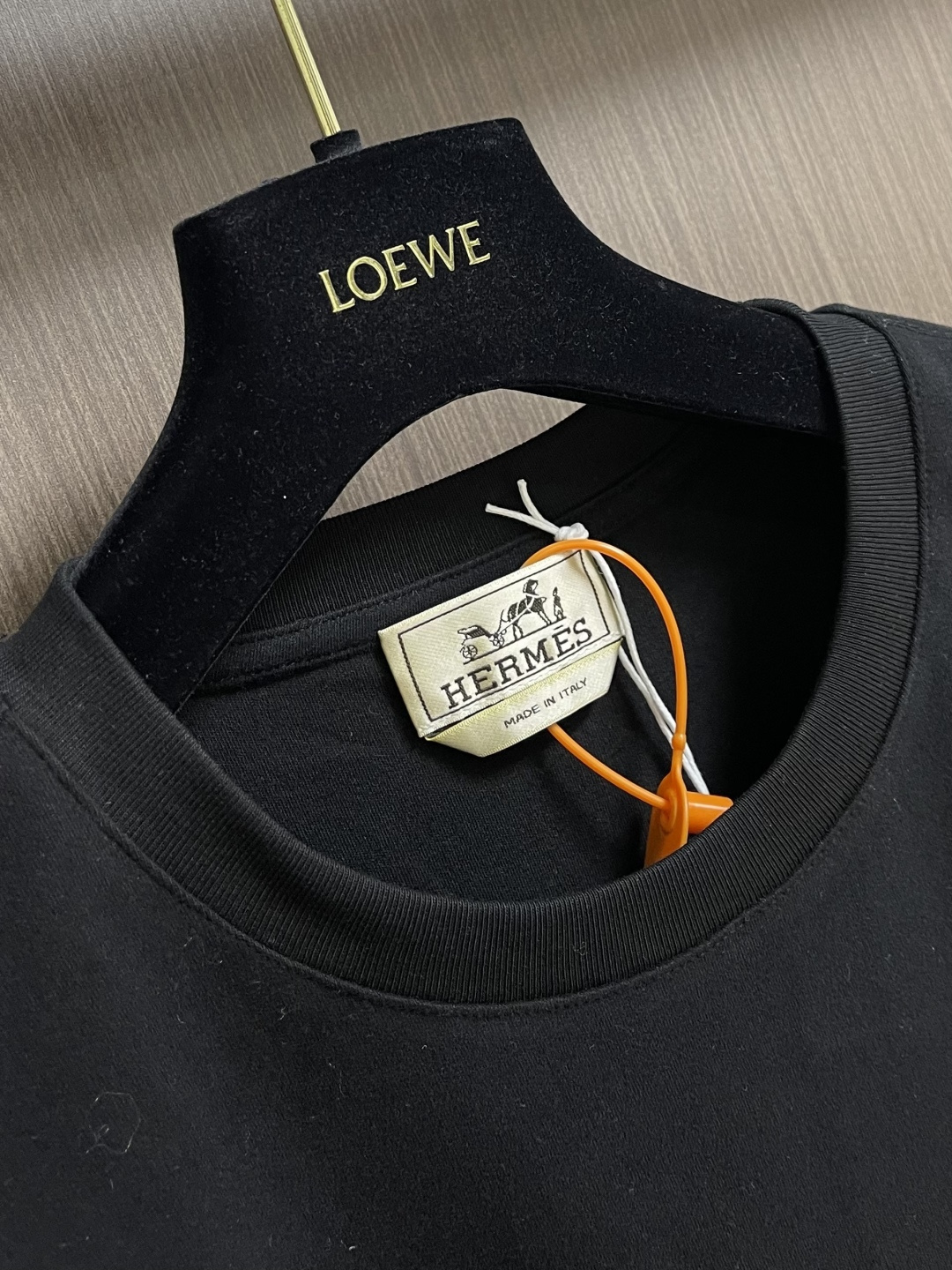 ✅🌾售后 Hermes Paris骏马皮革短袖T恤，定制双面云绒精梳棉，将马的力量与H的优雅熔铸为可穿戴