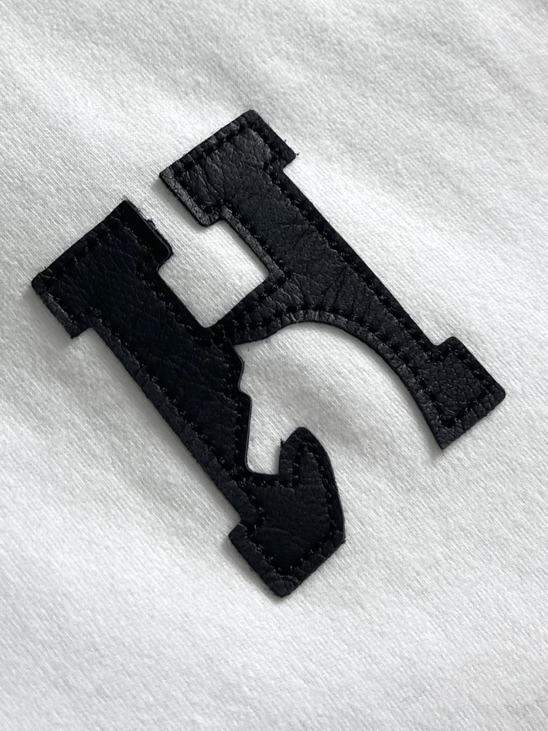 ✅🌾售后 Hermes Paris骏马皮革短袖T恤，定制双面云绒精梳棉，将马的力量与H的优雅熔铸为可穿戴