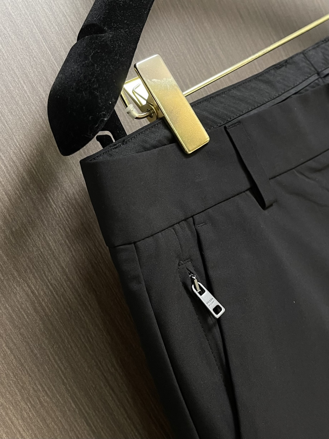 ✅🌾售后 Prada 2026ss运动休闲西裤，面料舒适透气，双侧插口袋设计！一款日常穿着，兼备多功能休