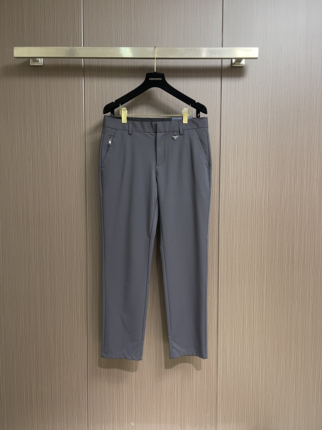 ✅🌾售后 Prada 2026ss运动休闲西裤，面料舒适透气，双侧插口袋设计！一款日常穿着，兼备多功能休