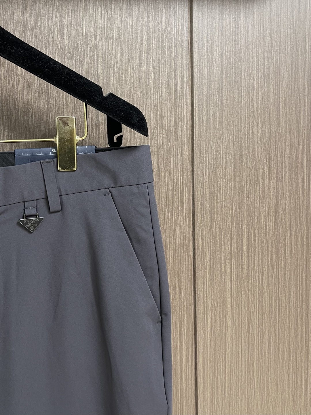 ✅🌾售后 Prada 2026ss运动休闲西裤，面料舒适透气，双侧插口袋设计！一款日常穿着，兼备多功能休