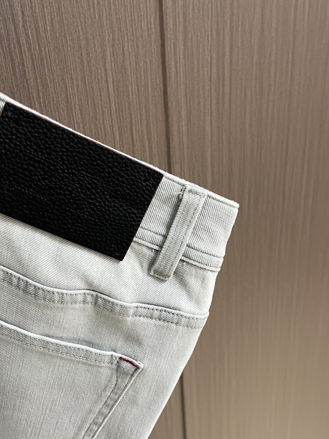 ✅🌾售后 Kiton 2026SS春季新款男士直筒牛仔裤，棉质牛仔面料打造质地柔软又不失筋骨，手感干爽有