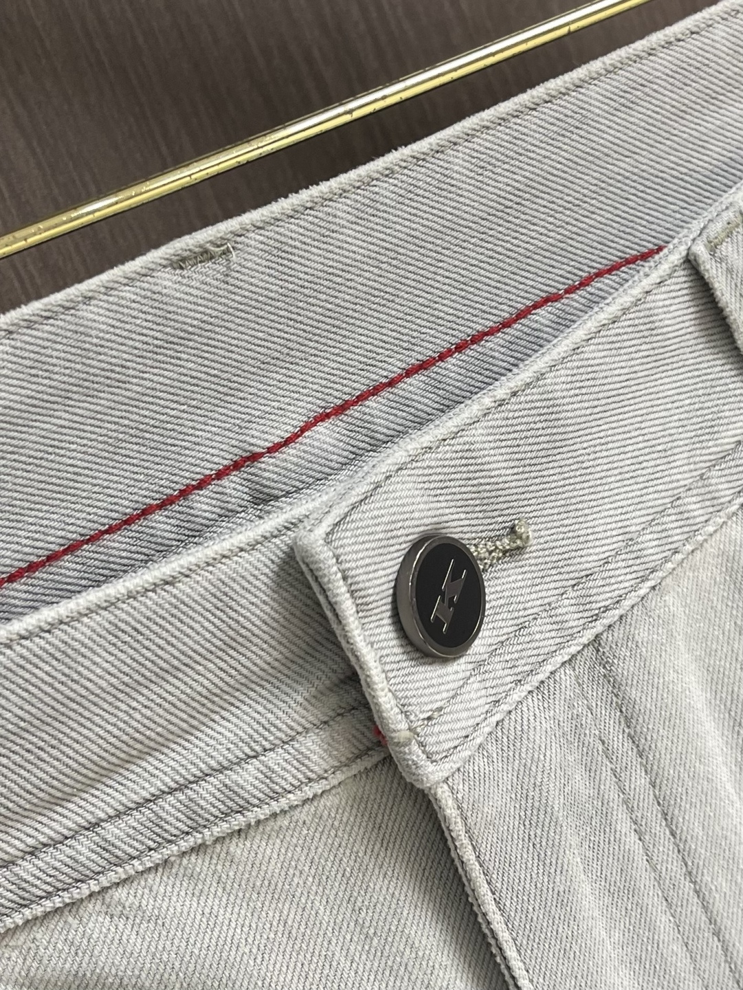 ✅🌾售后 Kiton 2026SS春季新款男士直筒牛仔裤，棉质牛仔面料打造质地柔软又不失筋骨，手感干爽有