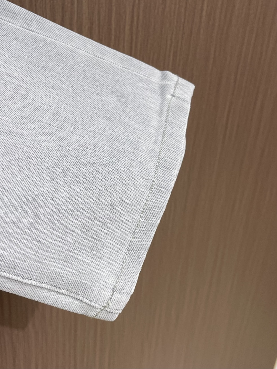 ✅🌾售后 BV 早春新款男款小直筒牛仔裤 特殊天丝混纺面料牛仔长裤 高端时尚休闲牛仔裤 简约时尚的三维裁