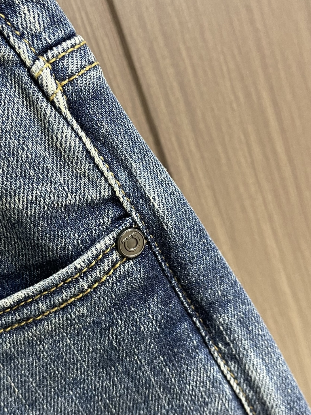 ✅🌾售后 Ferragamo菲拉格慕，2026ss男士商务休闲牛仔裤，原版一比一定制面料，轻薄透气，辅料