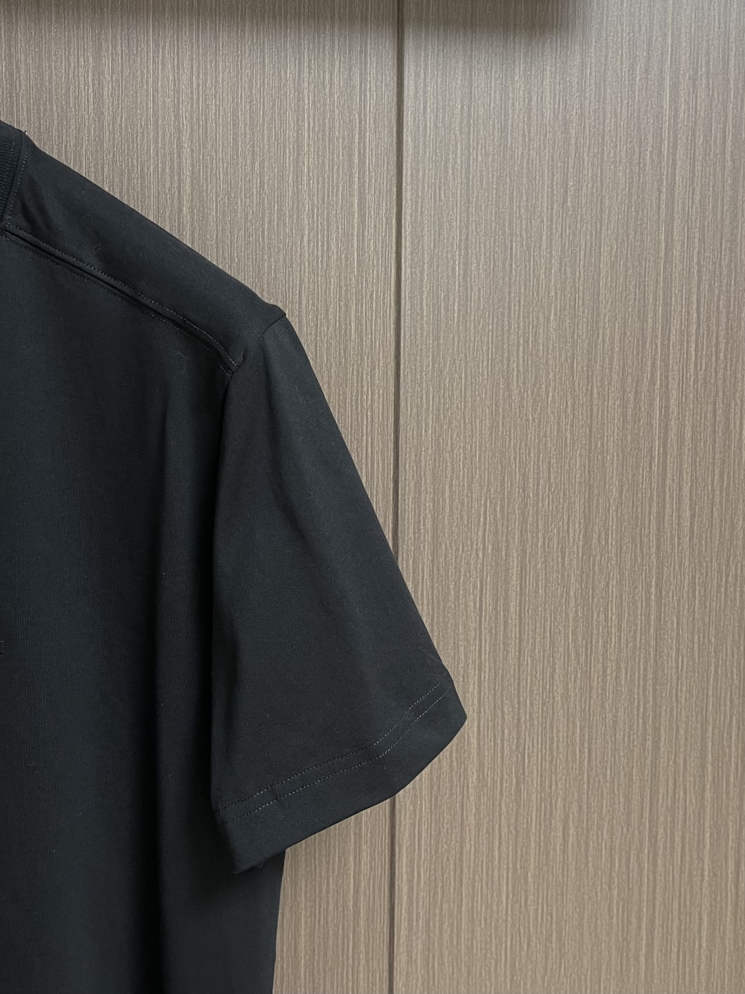✅新款 zegna 2026fw早春新品圆领短袖T恤，时尚休闲打底衫，进口优质面料打造，非常贴身柔软，胸