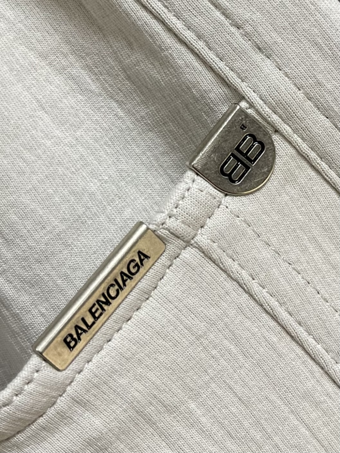 。🩵Balenciaga 2026SS早春新款直筒阔腿休闲卫裤，简约时尚新款定制面料，身穿手感舒适 低调