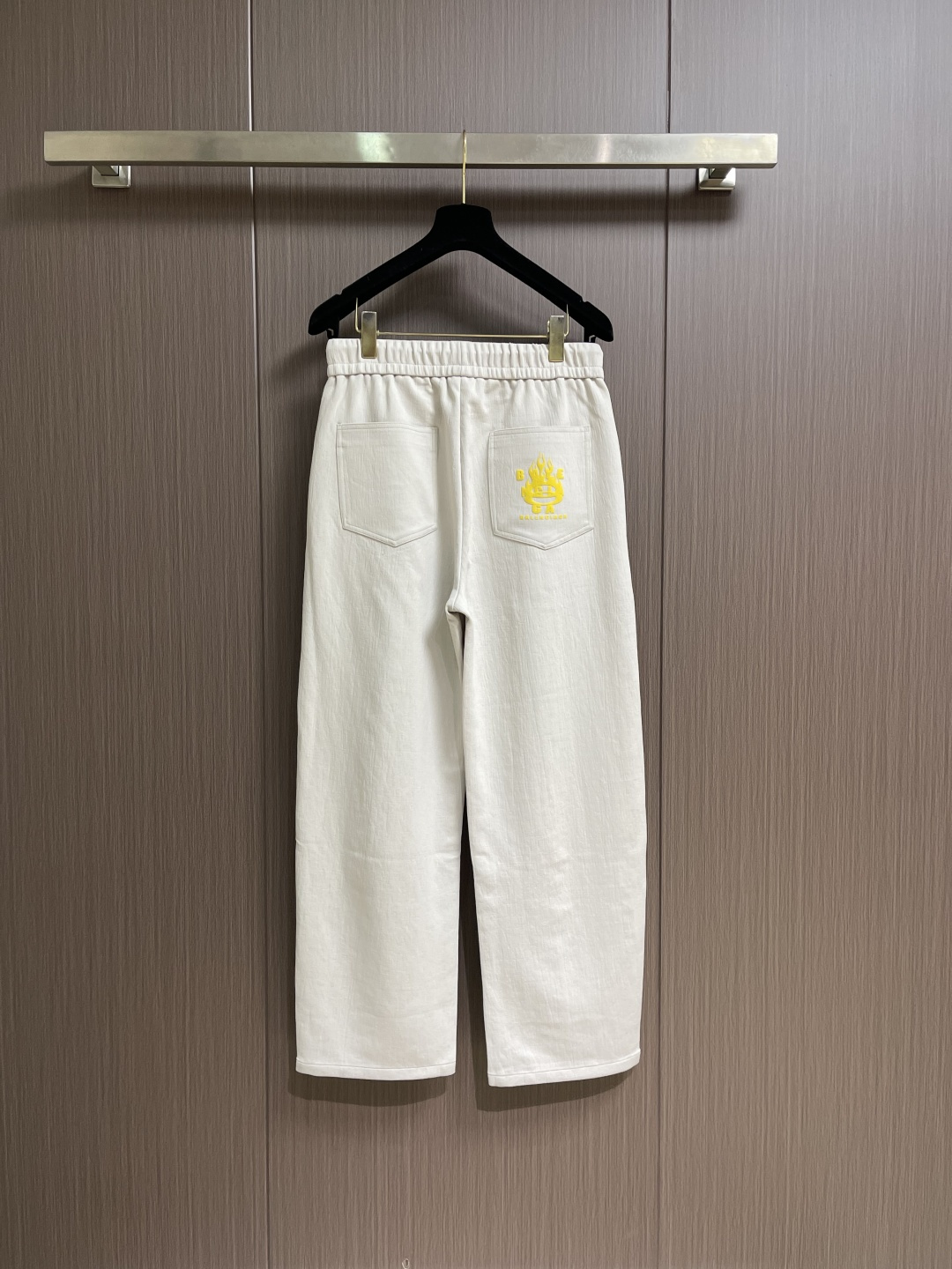 。🩵Balenciaga 2026SS早春新款直筒阔腿休闲卫裤，简约时尚新款定制面料，身穿手感舒适 低调