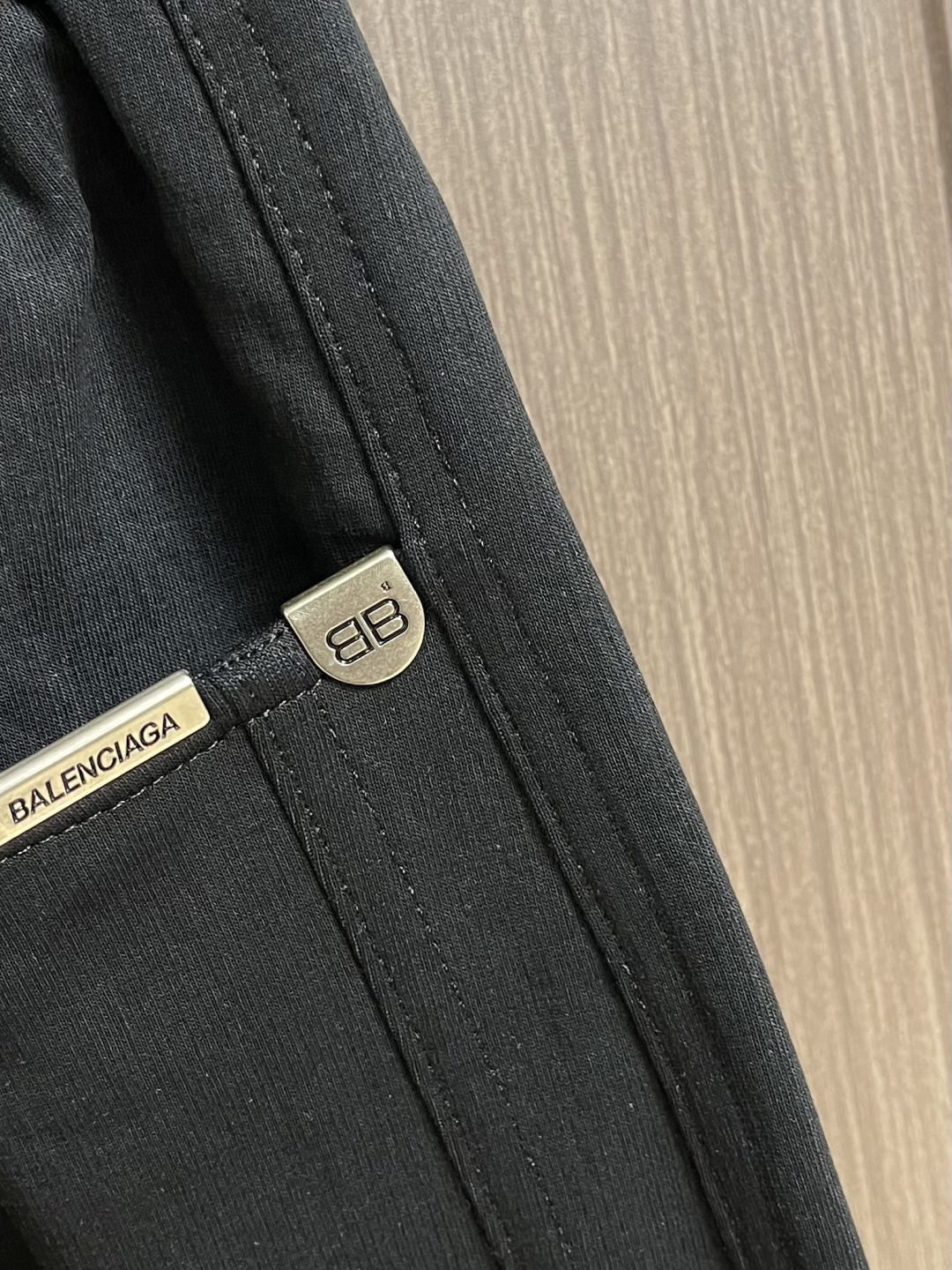 。🩵Balenciaga 2026SS早春新款直筒阔腿休闲卫裤，简约时尚新款定制面料，身穿手感舒适 低调