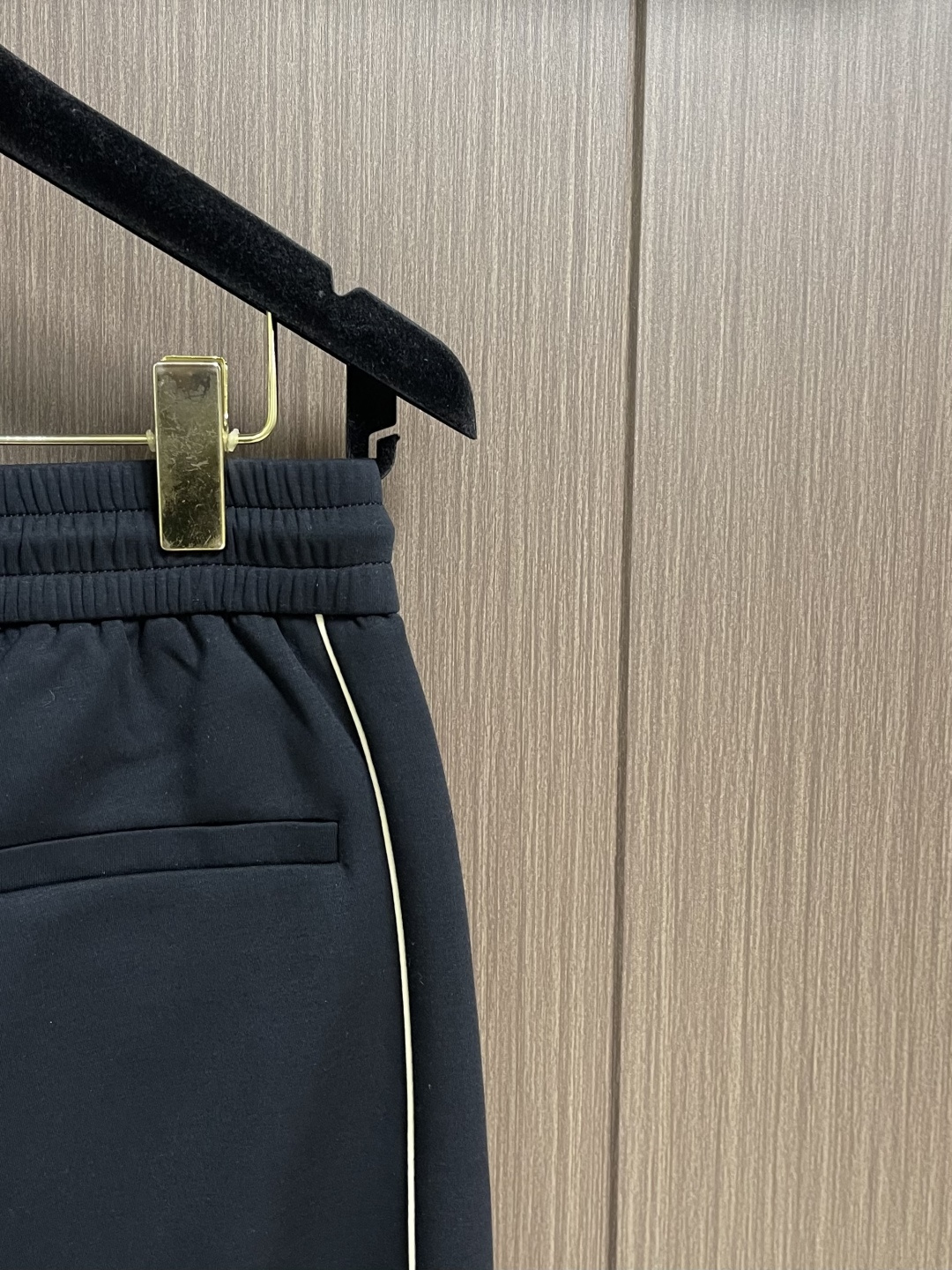 。🩵Lacoste 2026SS早春新款休闲直筒卫裤，客供定制面料，鳄鱼刺绣点缀，所有辅料细节齐全，完美