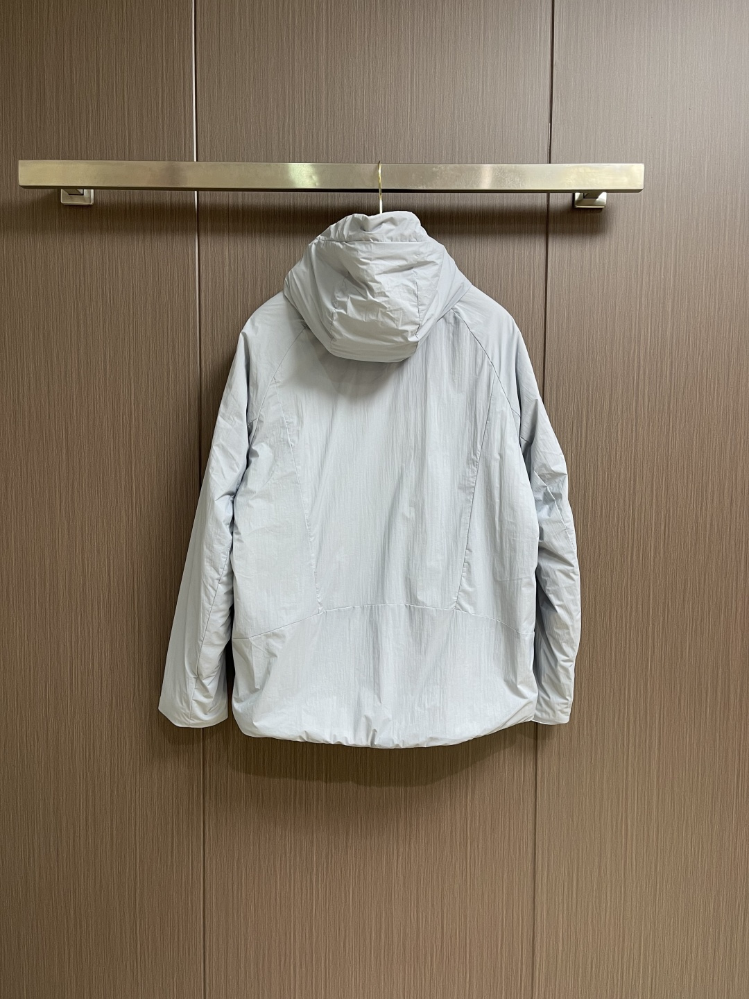 arcteryx 始祖鸟2026ss早春新品连帽轻薄羽绒外套，进口原版面料，工艺极度复杂，视觉相当雅致时