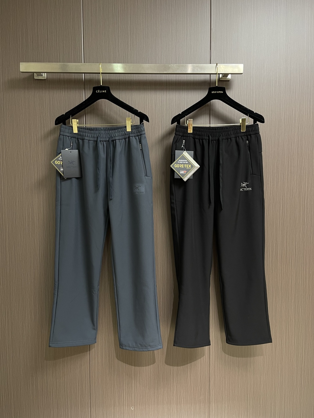 ARC’TERYX 始祖鸟户外 休闲通勤 机能裤 它是可以被定义为一条‘皮肤裤’，防晒抗撕裂，整条裤子包