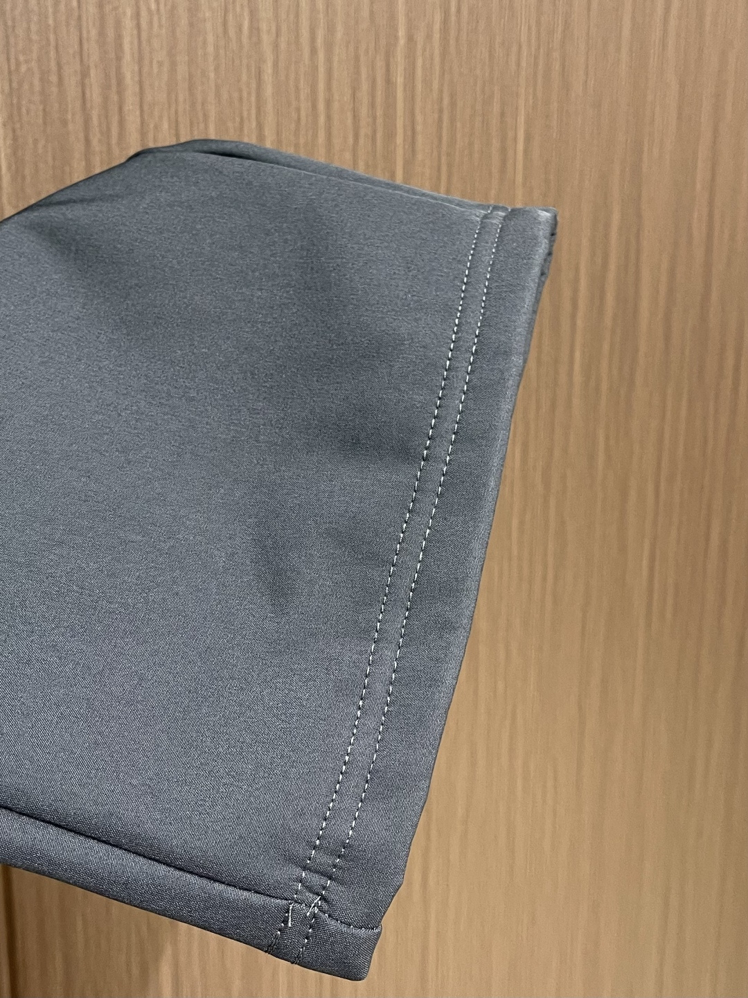ARC’TERYX 始祖鸟户外 休闲通勤 机能裤 它是可以被定义为一条‘皮肤裤’，防晒抗撕裂，整条裤子包