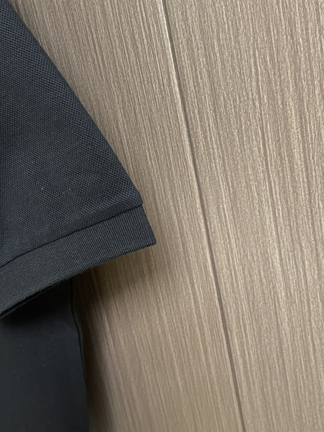 Hermes 2026ss春夏商务休闲男士短袖Polo衫．经典百搭．衣橱必备的款式 三粒扣翻领款式 胸口