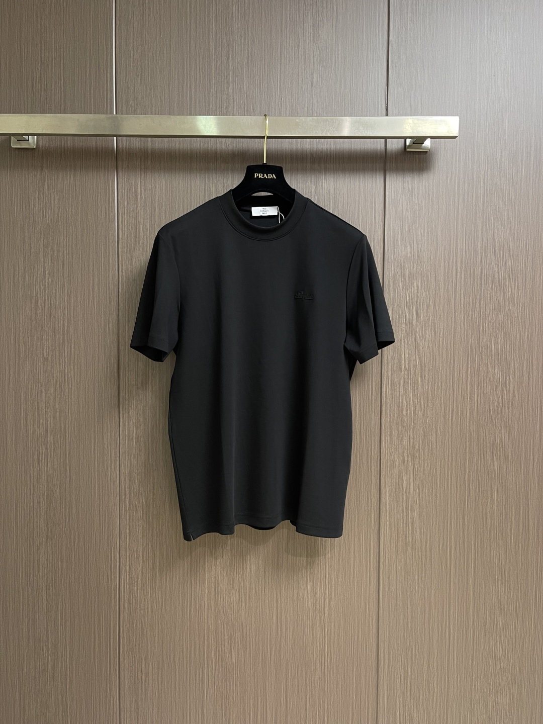 Berluti 布鲁提 2026SS夏季短袖圆领T恤打底衫，胸前简约logo设计，简约大气时尚百搭，手感