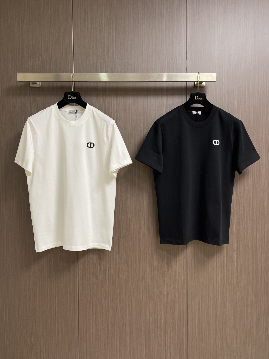 Dior 2026SS夏季新款280克高密度短袖T恤，CD品牌标识刺绣，男女同款 采用进口定制定染面料上