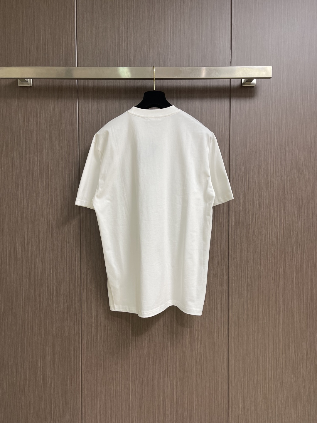 Prada 三角徽标短袖T恤，定制氨丝蛋白双生织 透气清爽 舒适贴肤 色调纯净而高雅 标志性Prada三