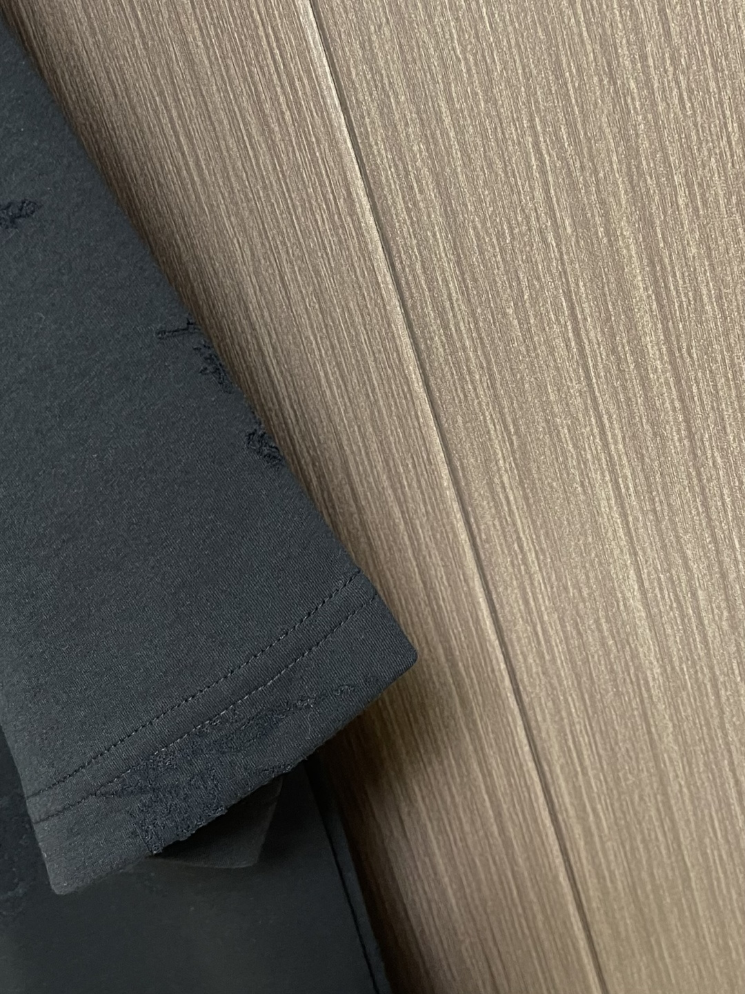 Burberry 2026ss新款战马提花短袖T恤，定织活性双纱纯棉面料！采用32s双纱面料，230g；