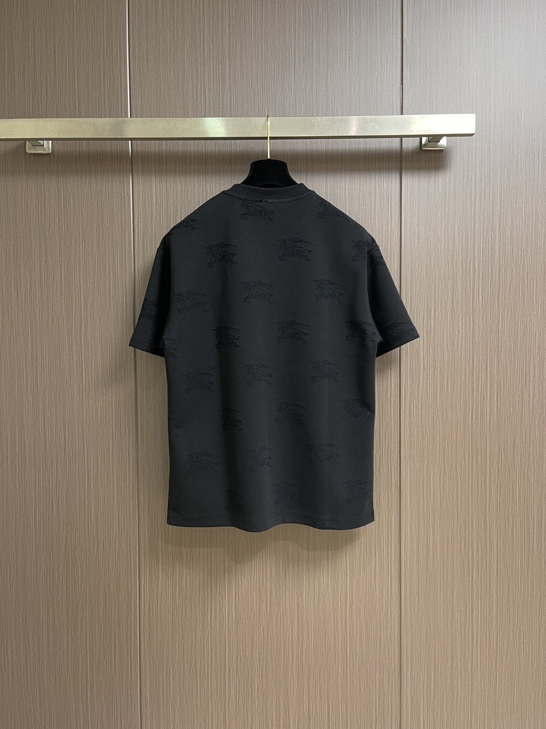 Burberry 2026ss新款战马提花短袖T恤，定织活性双纱纯棉面料！采用32s双纱面料，230g；