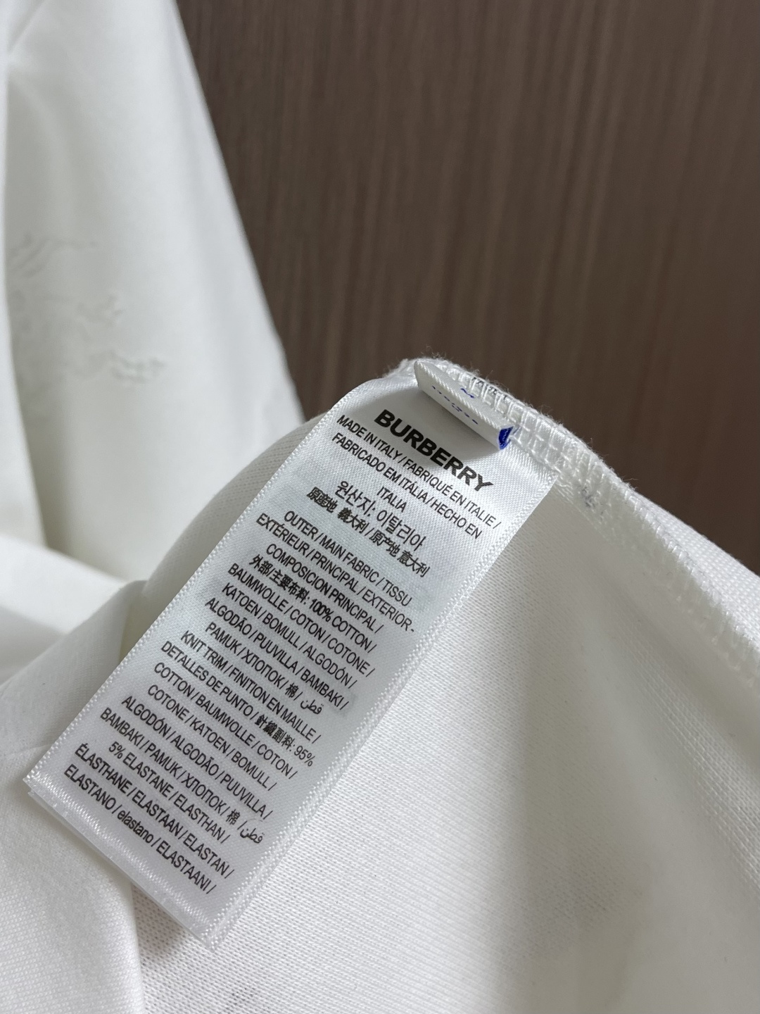 Burberry 2026ss新款战马提花短袖T恤，定织活性双纱纯棉面料！采用32s双纱面料，230g；