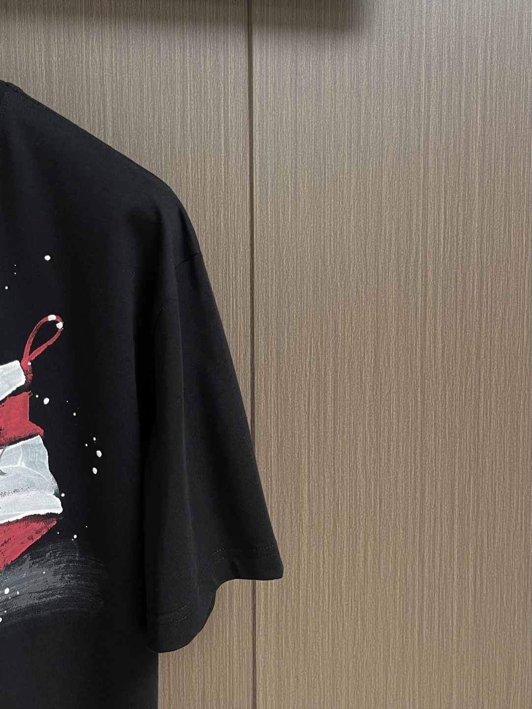 Balenciaga 涂鸦字母logo短袖T恤 独具时尚创意的涂鸦图案 休闲宽松版型 适合各种身材 上身