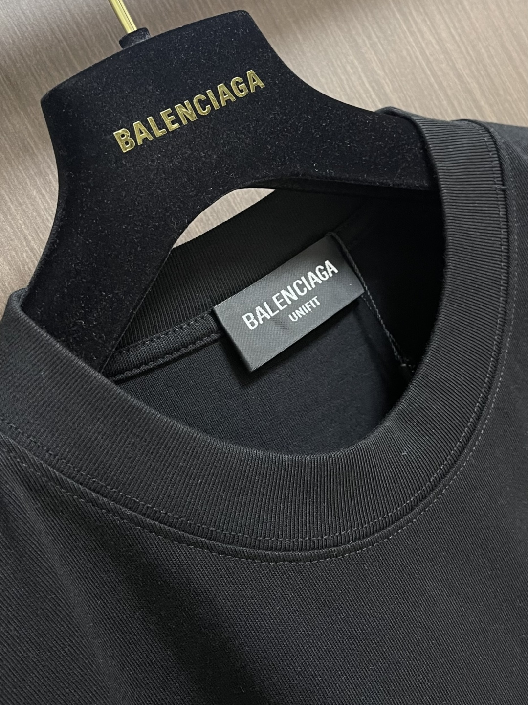 Balenciaga 2026ss新款可乐海浪花刺绣短袖T恤，成衣洗水，设计感十足 ，面料采用巴黎ZP定