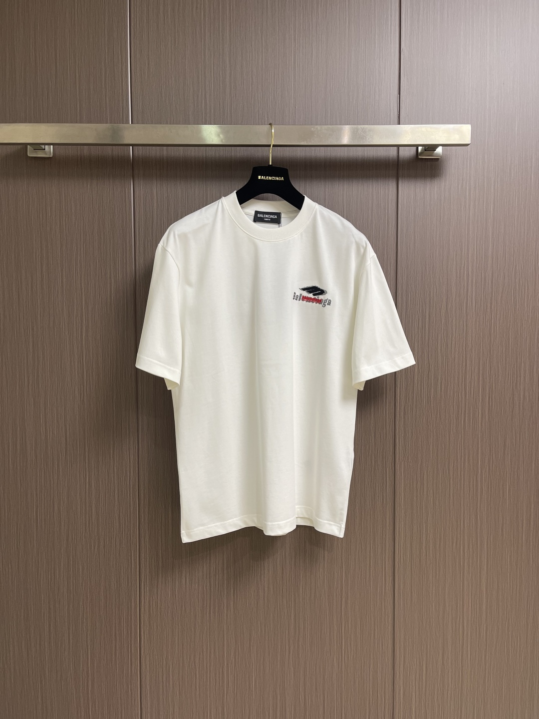 Balenciaga 刺绣logo圆领短袖T恤，定织定染百分百纯棉双股面料 成衣洗水 前幅高清扫描图案完